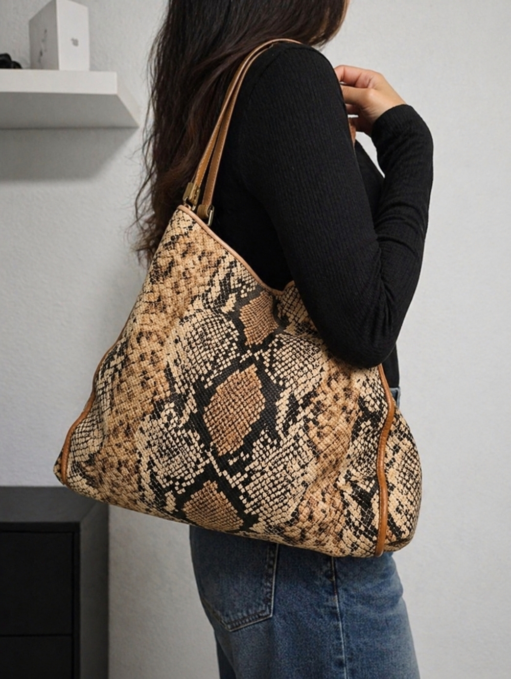 14' Coach Madison Phoebe Shoulder Bag